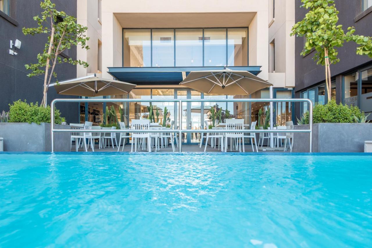 Town Lodge Windhoek, Namibia Exteriör bild